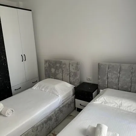 Anaid Apartment